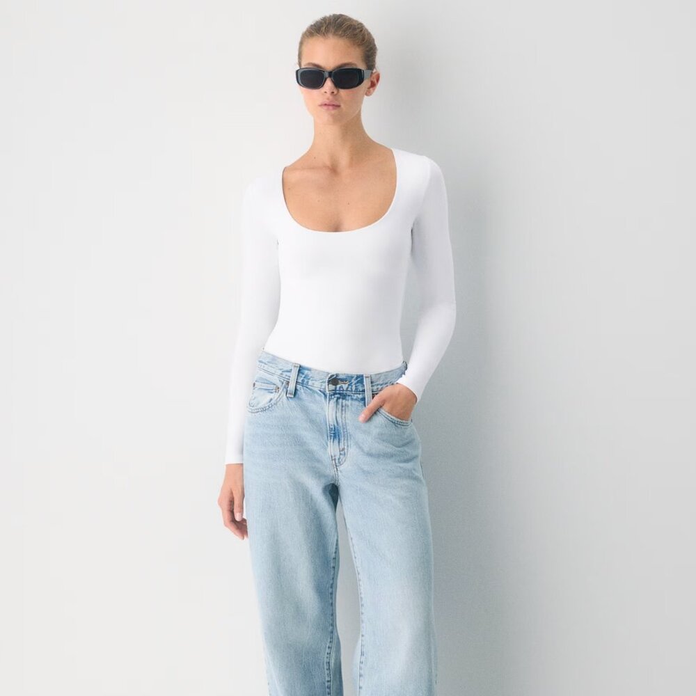 Aritzia Contour Astral Longsleeve Top Medium